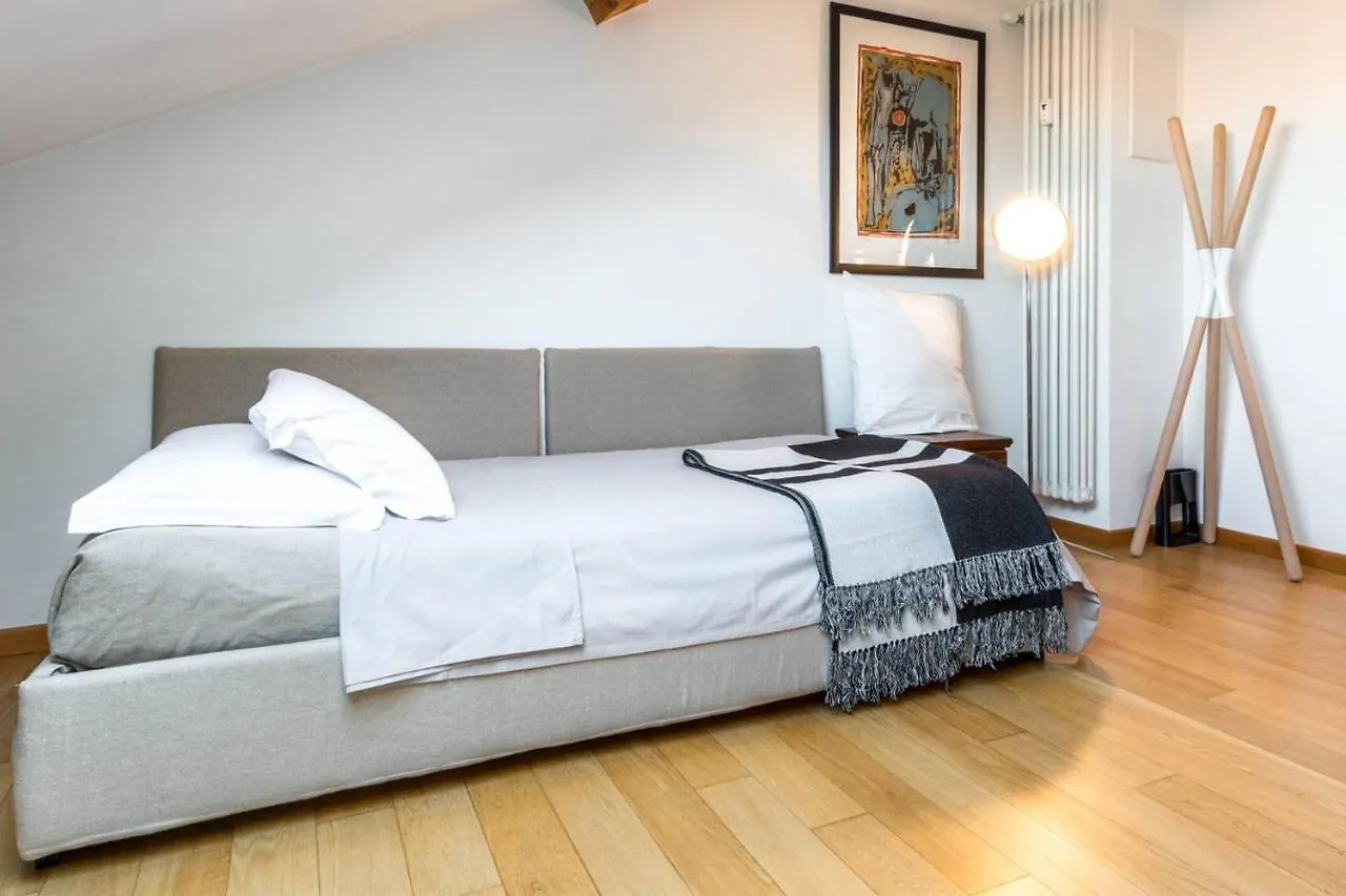 Altido Lovely Mansard Milano